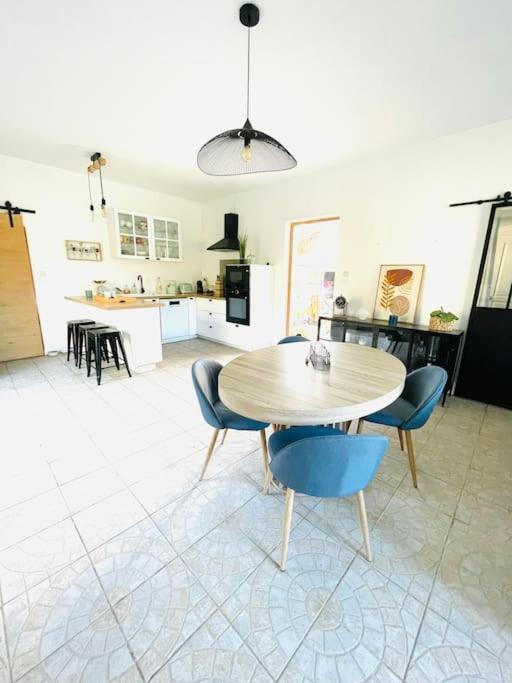 Appartement Maison Au Milieu Des Chevaux
